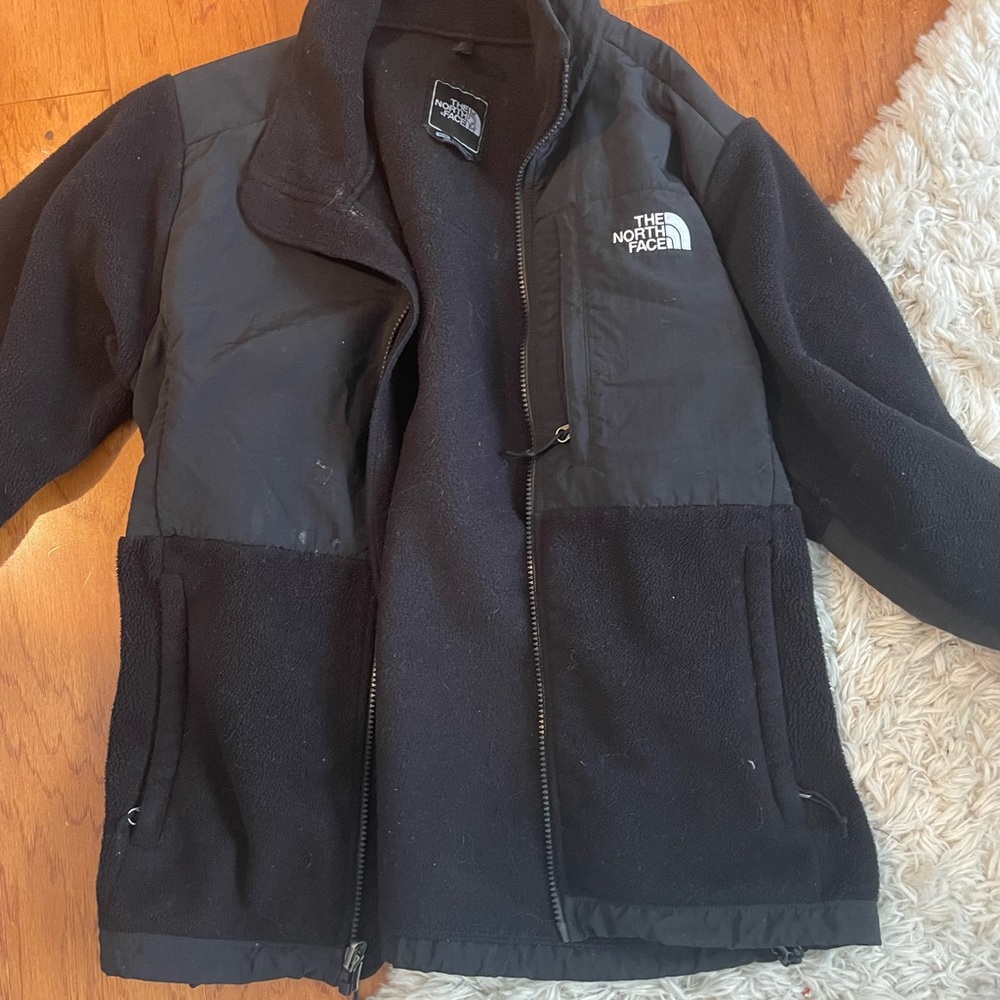Women’s black north face zip up